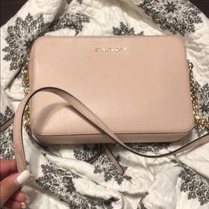 Michael Kors Jet Set Crossbody